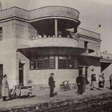 06 OCT<br>Castellón<br>Visita a Nules<br>Colocación placa DOCOMOMO<br>Estación ferrocarril Moncofa